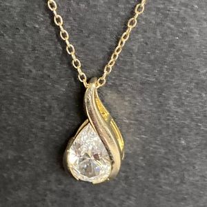 NIB 14KG over 925 silver simulate Diamond necklace